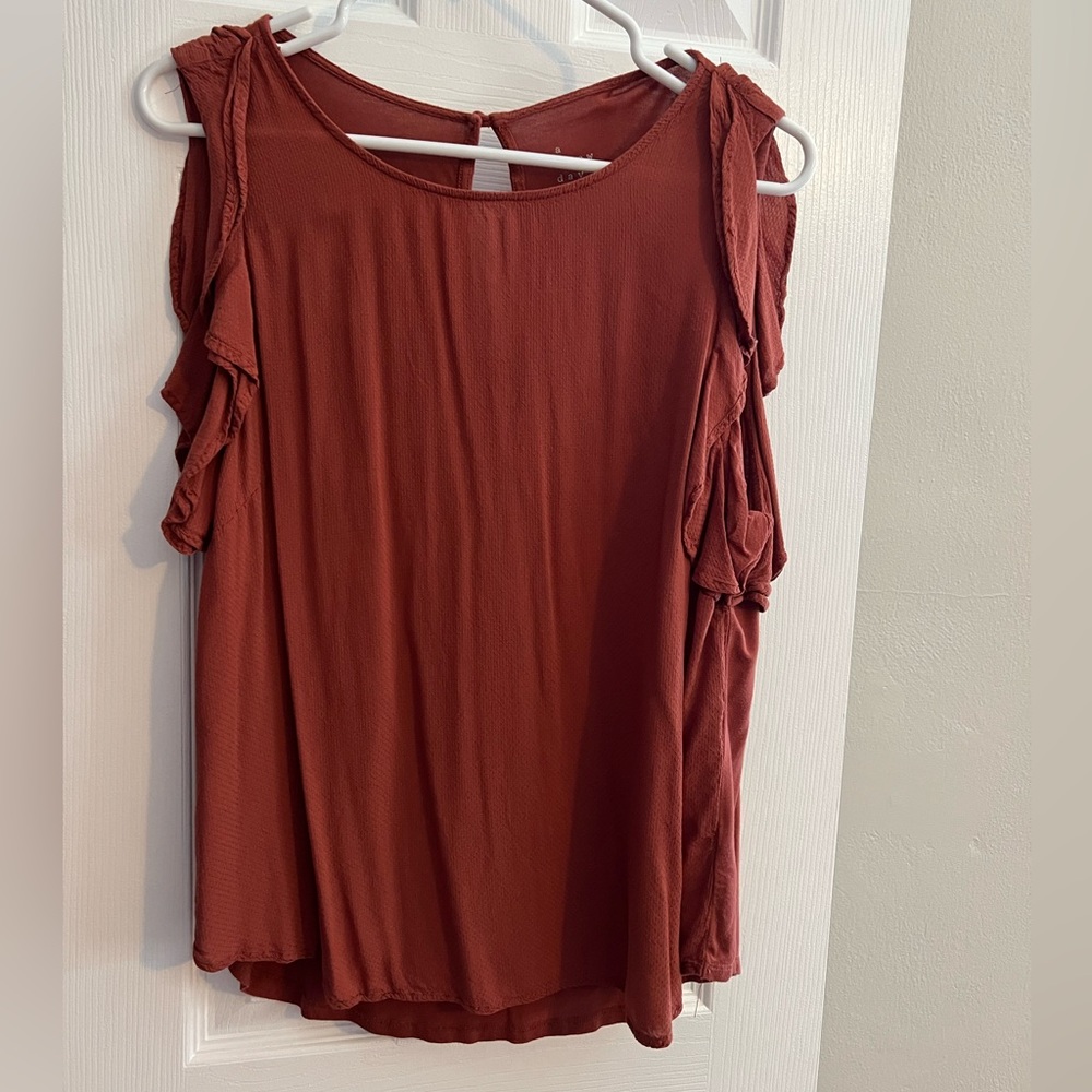 Women’s orange ruffle sleeve short sleeve top